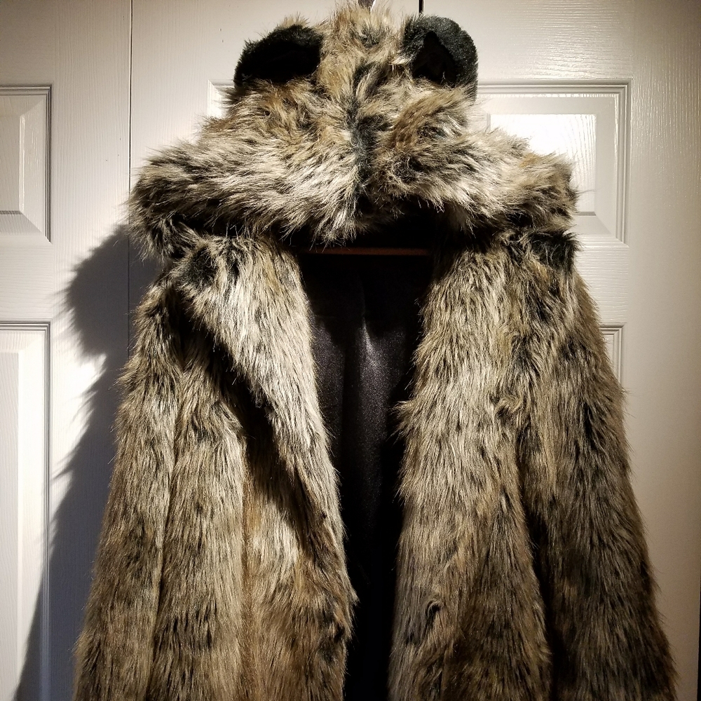 Spirithoods Classic Grey Wolf Faux Fur Coat